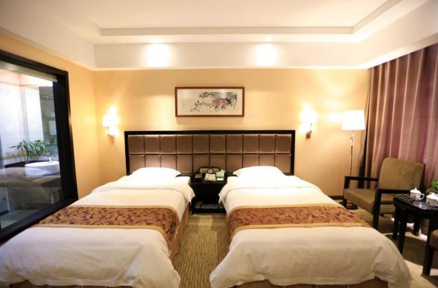 Jinan Yue Ming Xuan Hotel Цзінань Екстер'єр фото